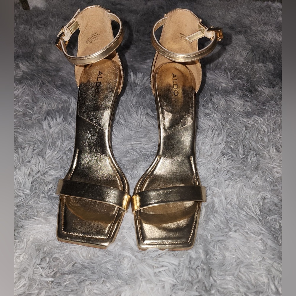 strappy stiletto heel Size 11 Gold